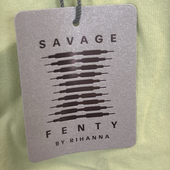Fenty Savage X Lime Green Yellow Crop Top Tee Rihanna size Large New With Tags - Picture 10 of 10